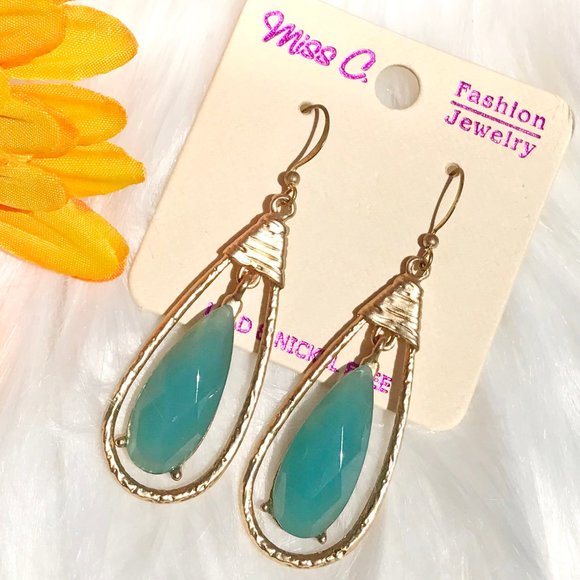 Boho Earrings Turquoise Bead Goldtone Drop Dangles - Picture 1 of 4